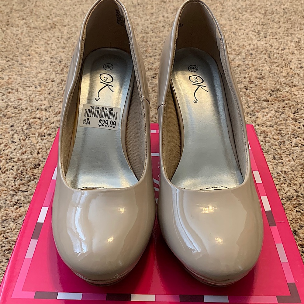 Nude heels size 9